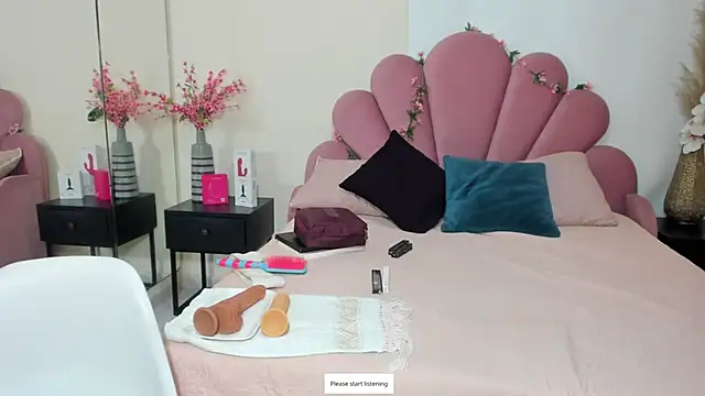 kiraGeiner online show from March 30, 12:12 am