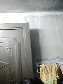 Snapshot of phlin1 chatting on May 13, 4:41 am phlin1 online show from May 13, 4:41 am