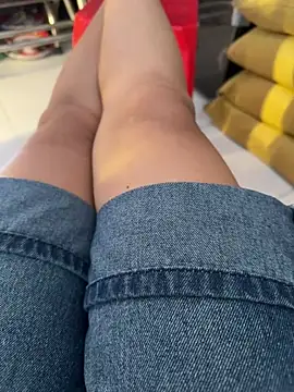 sharon-Hanna online show from April 3, 1:23 am