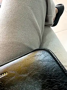 sharon-Hanna online show from December 15, 1:22 am