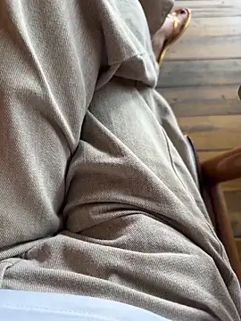 sharon-Hanna online show from March 2, 7:37 am