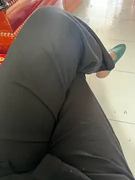 sharon-Hanna online show from March 7, 1:45 am