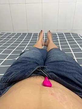 sharon-Hanna online show from March 16, 1:35 am