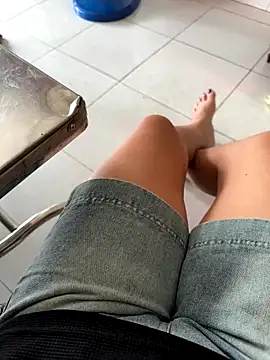 Snapshot of sharon-Hanna chatting on November 7, 1:10 am sharon-Hanna online show from November 7, 1:10 am