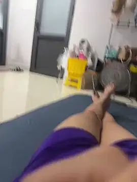 sharon-Hanna online show from December 5, 1:49 am