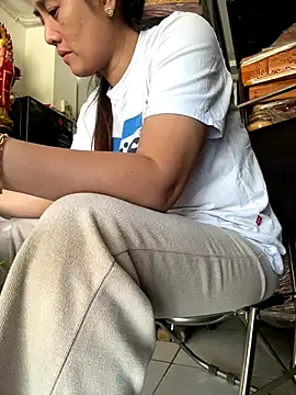 Snapshot of sharon-Hanna chatting on November 15, 2:04 am sharon-Hanna online show from November 15, 2:04 am