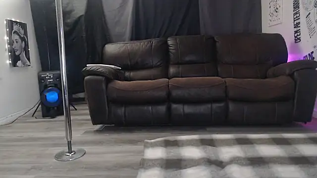 thewildechase online show from December 23, 2:00 am