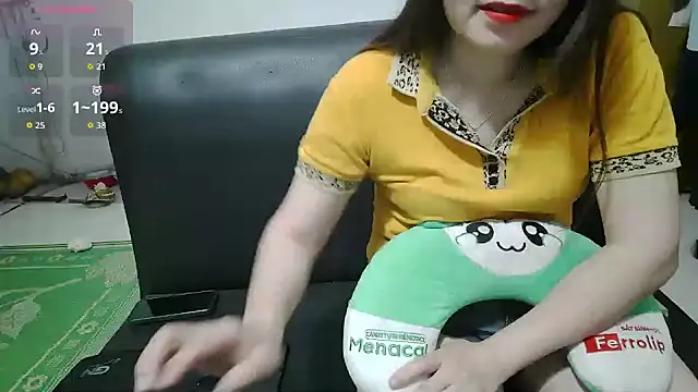 Owe chan online show from April 1, 8:39 pm