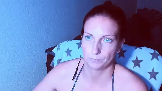 SexyJulia21 online show from July 15, 4:08 am