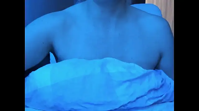 Snapshot of SexyJulia21 chatting on November 11, 6:47 pm SexyJulia21 online show from November 11, 6:47 pm