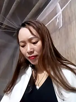 Snapshot of Bianly chatting on November 25, 1:17 am Bianly online show from November 25, 1:17 am