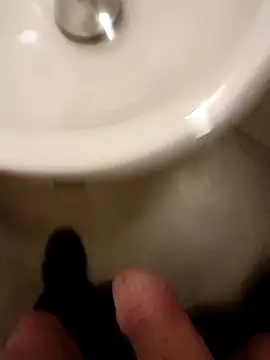 69dagosto online show from October 25, 4:00 am