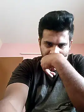 Snapshot of nareshrddd5 chatting on June 20, 8:30 am nareshrddd5 online show from June 20, 8:30 am