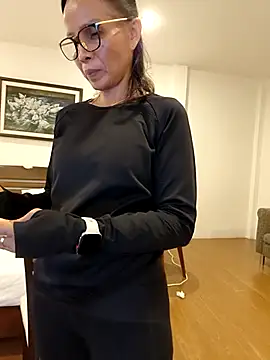 Mama Eva 1 online show from December 15, 11:49 am