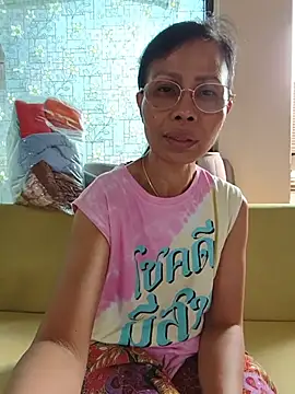 Mama Eva 1 online show from June 15, 11:59 pm