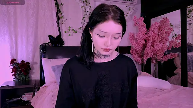 Snapshot of Lein_Bone chatting on October 27, 12:11 am Lein Bone online show from October 27, 12:11 am