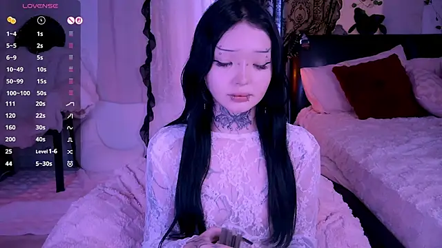 Snapshot of Lein_Bone chatting on November 28, 12:11 am Lein Bone online show from November 28, 12:11 am