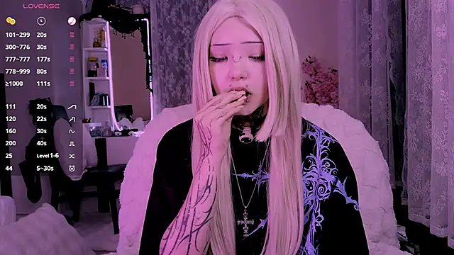 Lein Bone online show from April 9, 12:12 am