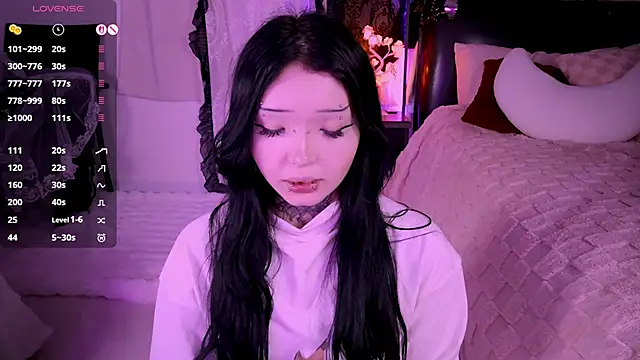 Snapshot of Lein_Bone chatting on November 17, 12:36 am Lein Bone online show from November 17, 12:36 am