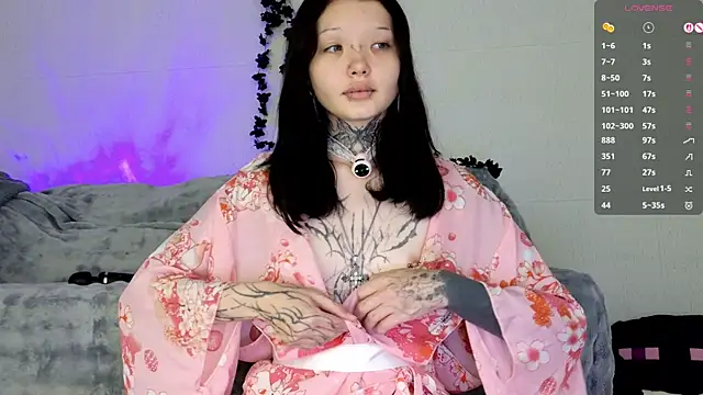 Snapshot of Lein_Bone chatting on July 8, 11:38 pm Lein Bone online show from July 8, 11:38 pm
