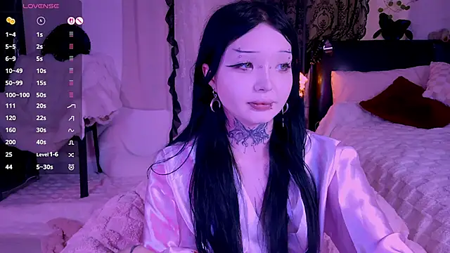 Snapshot of Lein_Bone chatting on November 30, 12:11 am Lein Bone online show from November 30, 12:11 am