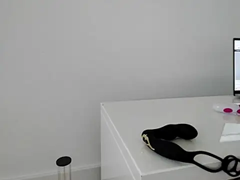 Snapshot of redstag00 chatting on October 30, 12:58 pm redstag00 online show from October 30, 12:58 pm