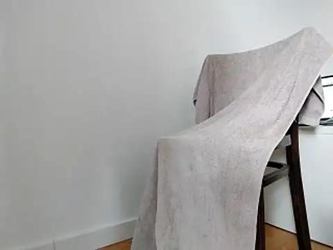 redstag00 online show from February 23, 10:49 am