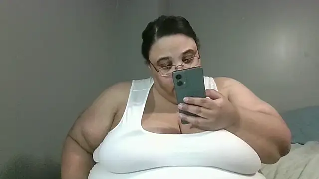 SexyBBW10790 online show from May 17, 2:11 am