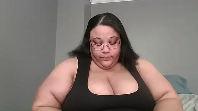 Snapshot of SexyBBW10790 chatting on July 12, 2:07 pm SexyBBW10790 online show from July 12, 2:07 pm