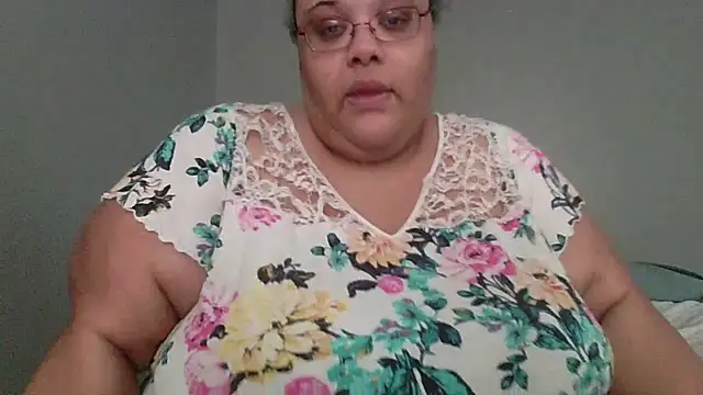SexyBBW10790 online show from April 4, 2:12 pm