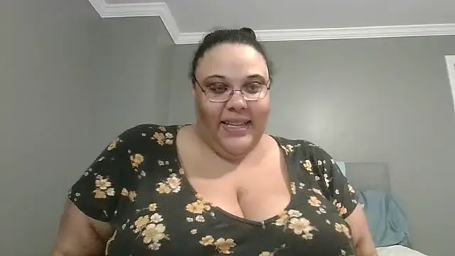 SexyBBW10790 online show from March 4, 12:13 pm