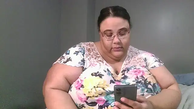 SexyBBW10790 online show from May 4, 2:15 am
