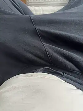 Tri3rer online show from February 16, 8:13 am