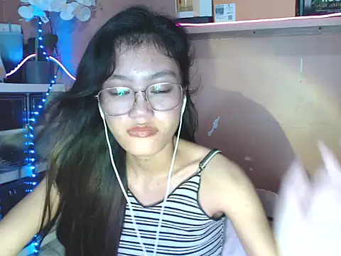 skinny gracie online show from December 3, 8:47 am