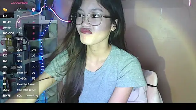 skinny gracie online show from December 16, 9:46 am