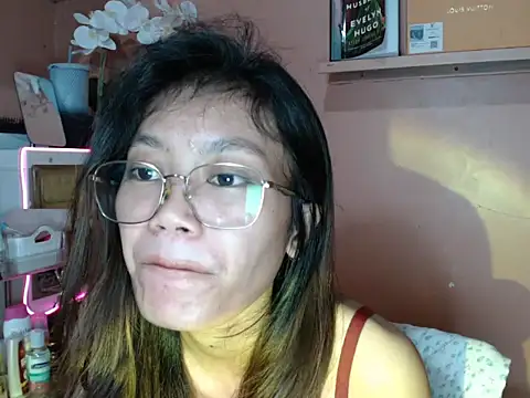 skinny gracie online show from October 15, 8:55 am