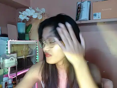 skinny gracie online show from October 18, 11:56 am