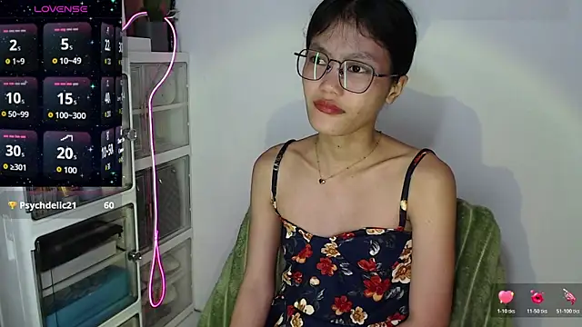 skinny gracie online show from April 23, 12:29 pm