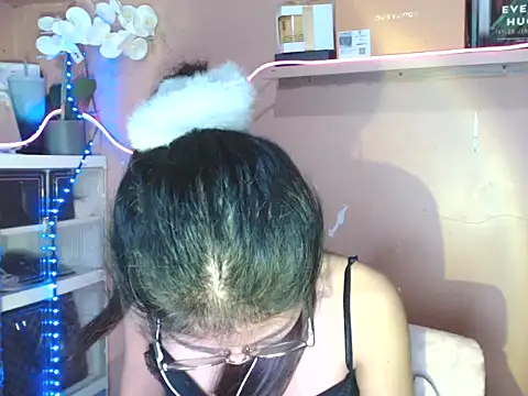 skinny gracie online show from December 1, 3:02 pm