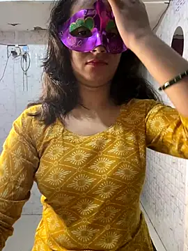Snapshot of MONA_0213 chatting on October 13, 6:42 pm MONA 0213 online show from October 13, 6:42 pm