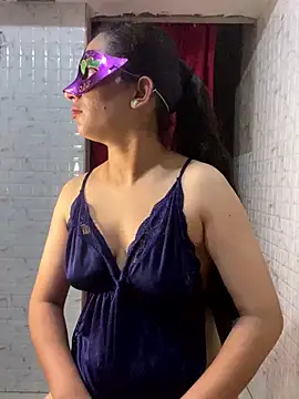 Snapshot of MONA_0213 chatting on September 15, 6:52 pm MONA 0213 online show from September 15, 6:52 pm