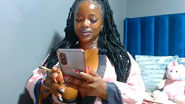 Snapshot of Candycrush2555 chatting on June 11, 4:09 am Candycrush2555 online show from June 11, 4:09 am