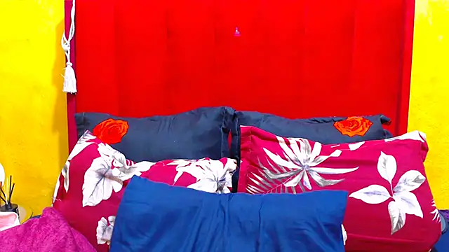 Candycrush2555 online show from November 4, 7:12 am