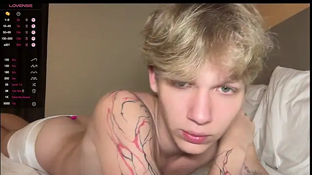 walter cute online show from April 16, 4:52 pm