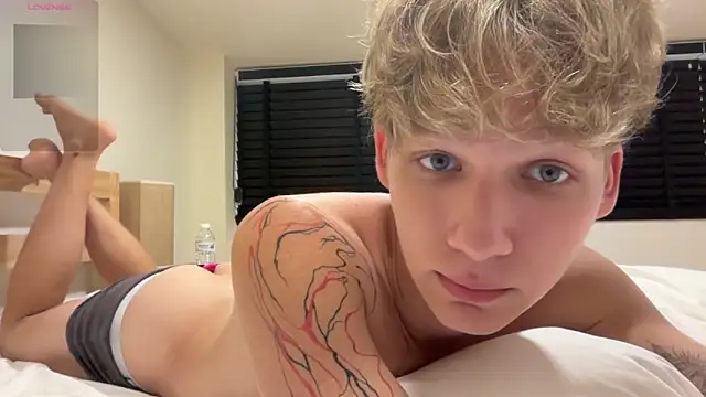 walter cute online show from May 19, 4:58 pm