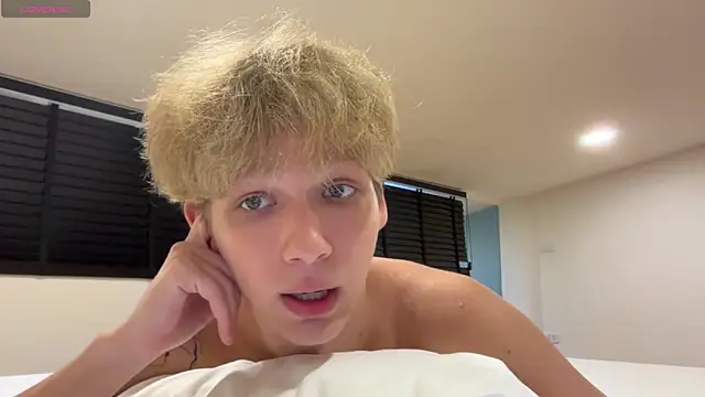 walter cute online show from May 9, 6:00 pm