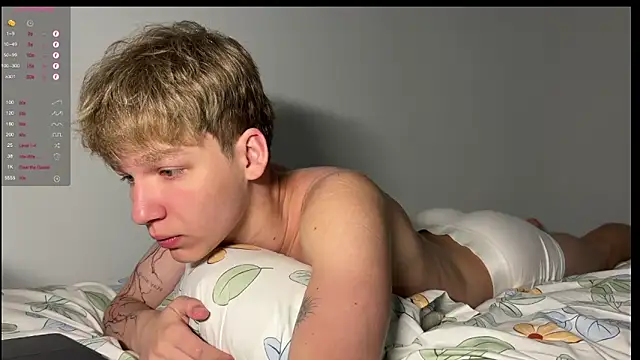 walter cute online show from March 6, 6:14 pm