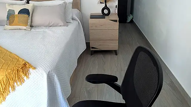 Snapshot of morninglorytv chatting on January 19, 9:57 am morninglorytv online show from January 19, 9:57 am