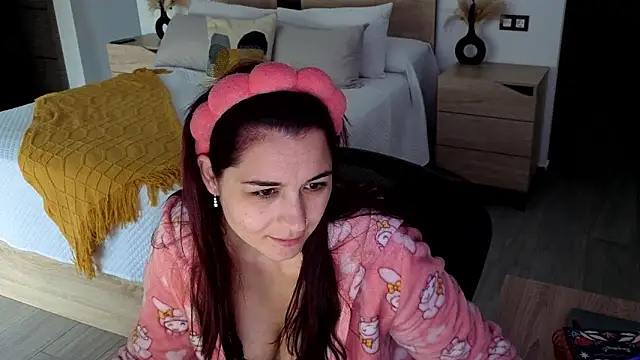 Snapshot of morninglorytv chatting on March 3, 7:04 am morninglorytv online show from March 3, 7:04 am