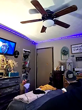 BDWhiteboy69 online show from March 19, 6:13 am